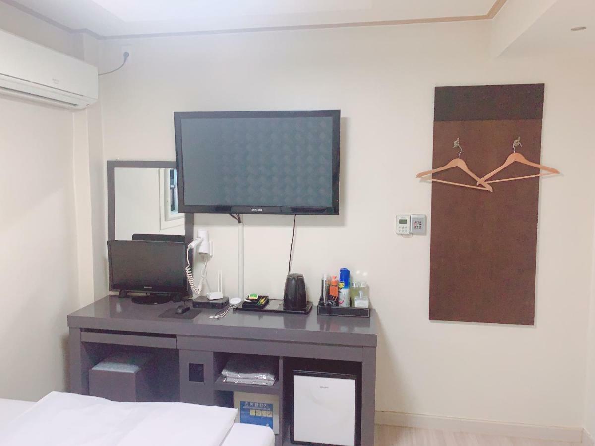 Bobos Yeongdeungpo Motel 2*