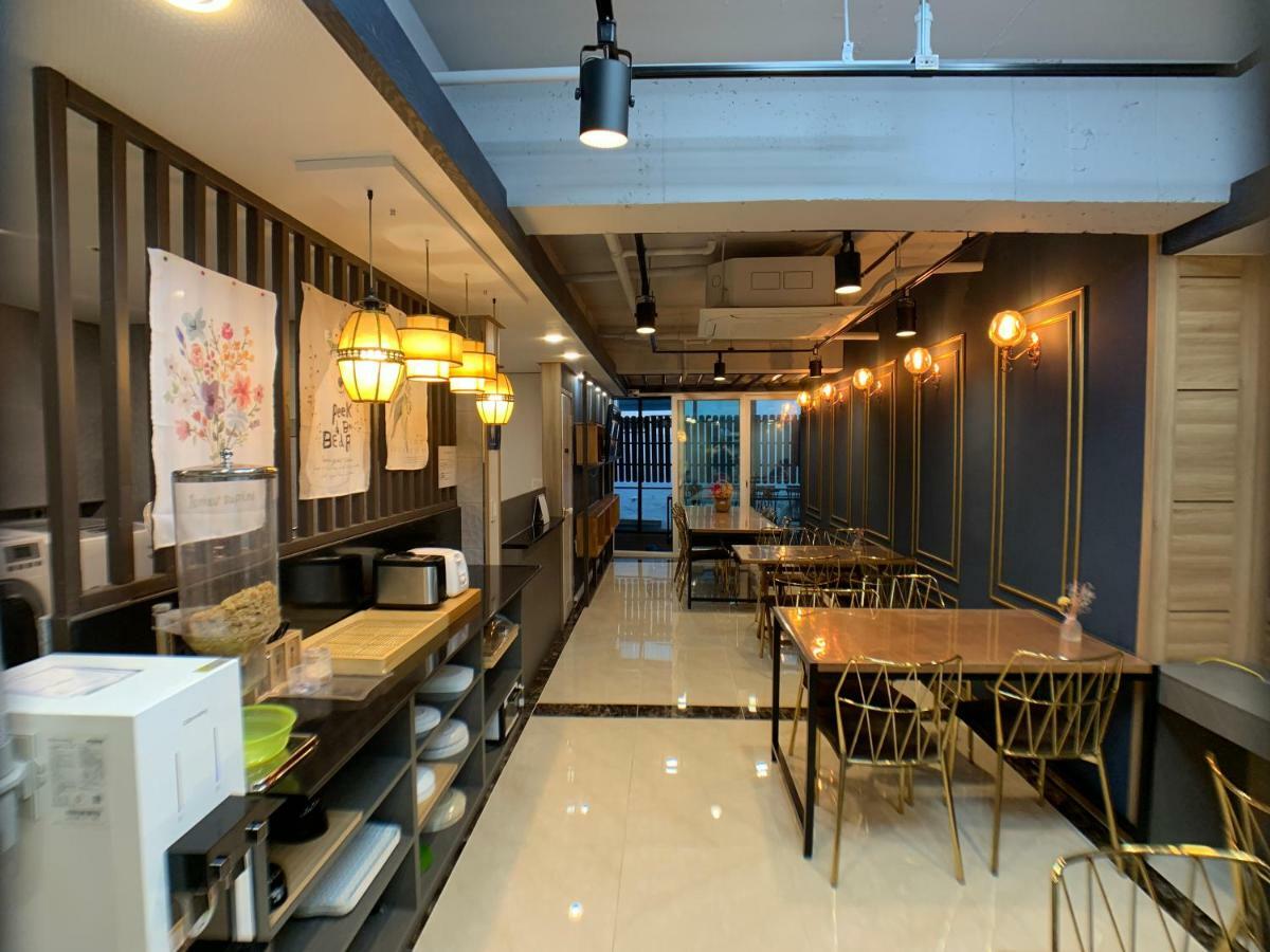 J-honor Guest house