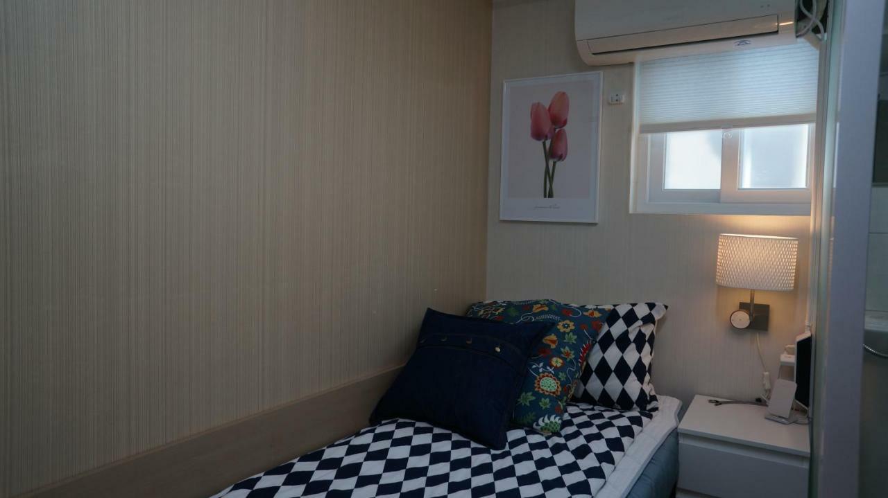 Shasha Hostel *