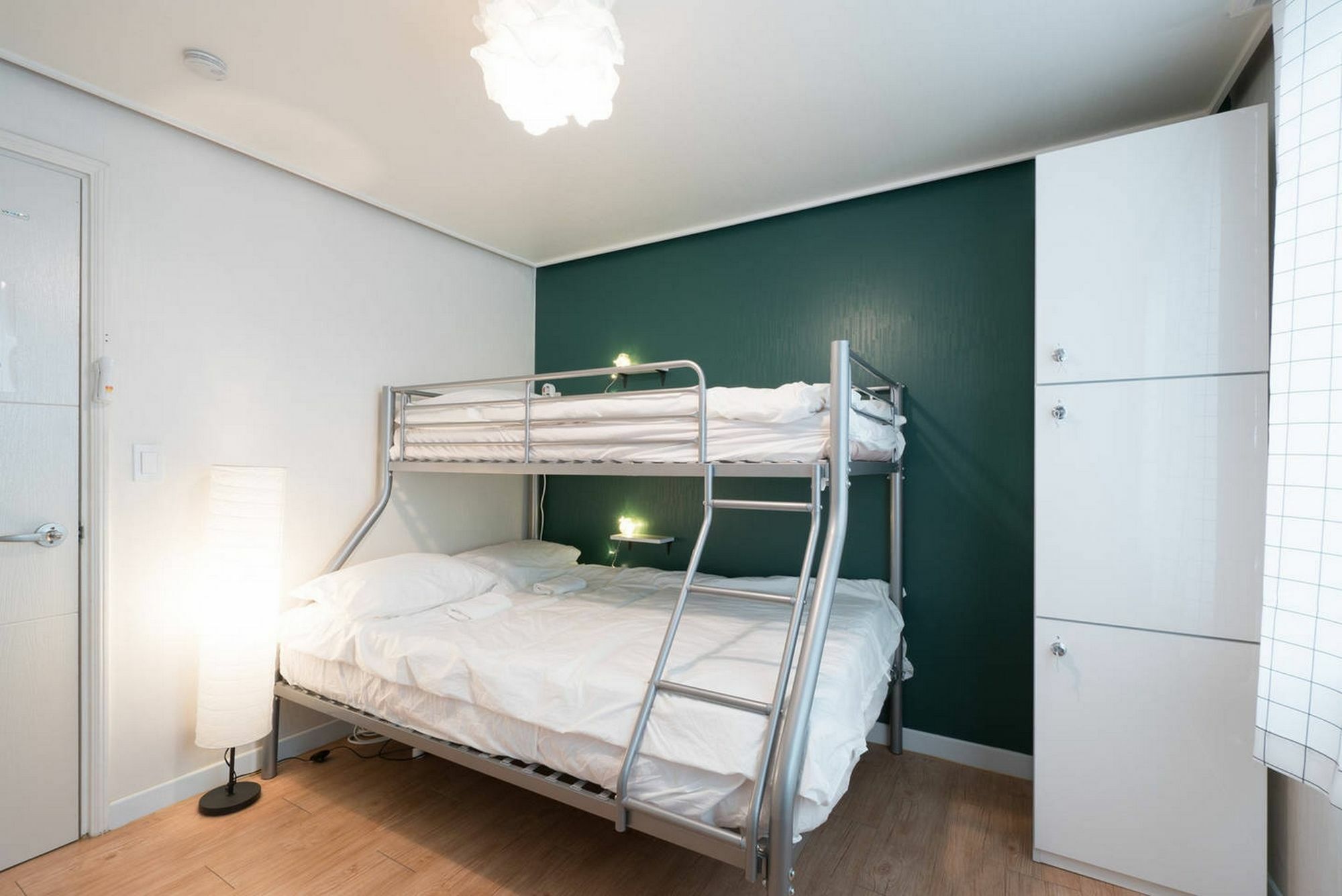 Hongdae Nanu Kpop Rumah tetamu Seoul