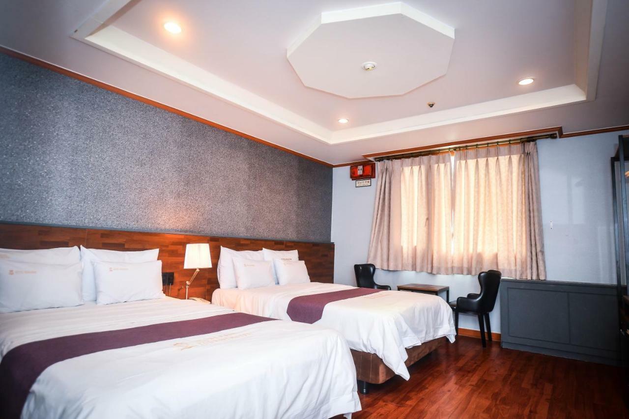 Noblesse Hotel