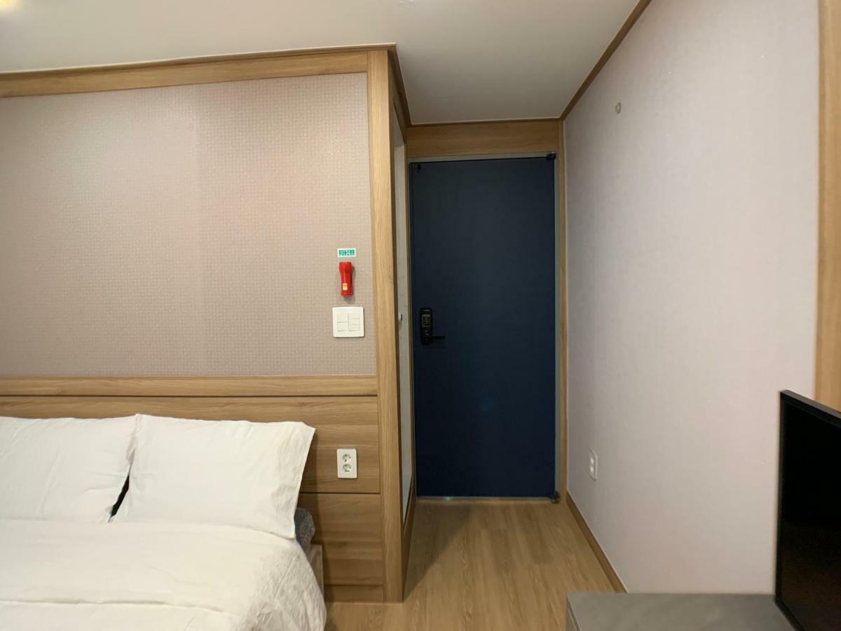 J-honor Guest house