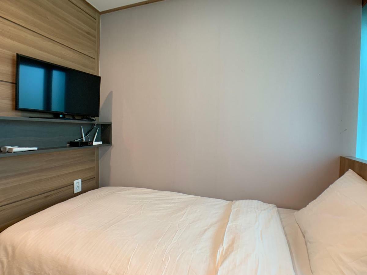 J-honor Guest house