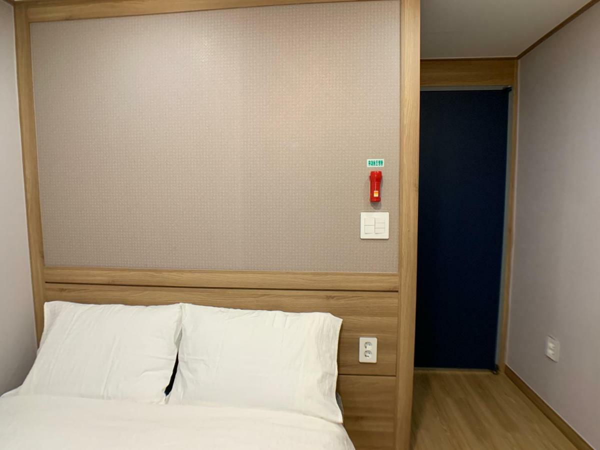 J-honor Guest house 2*