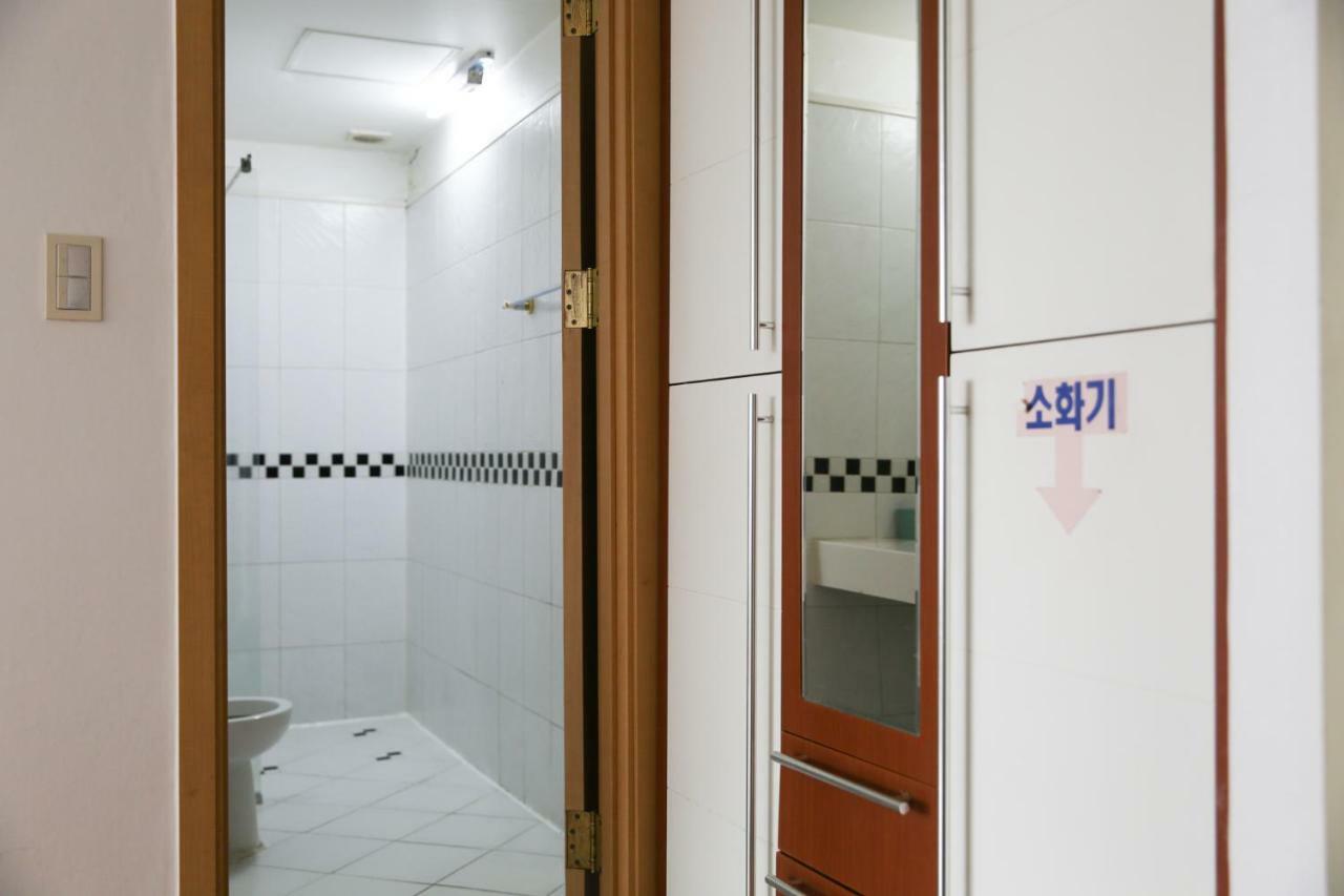 Apartment Eve Hongdae
