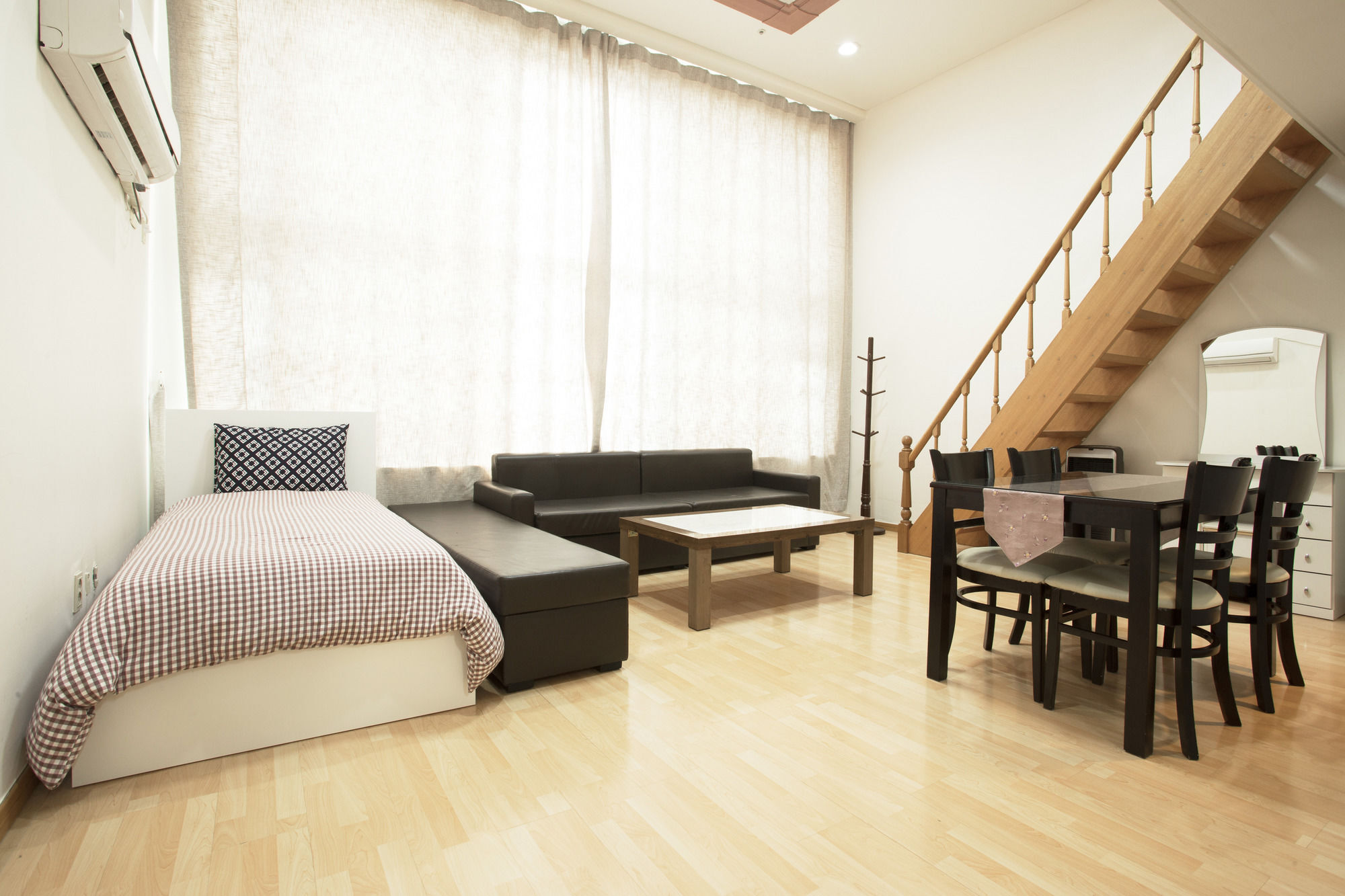 Njoy Apartment