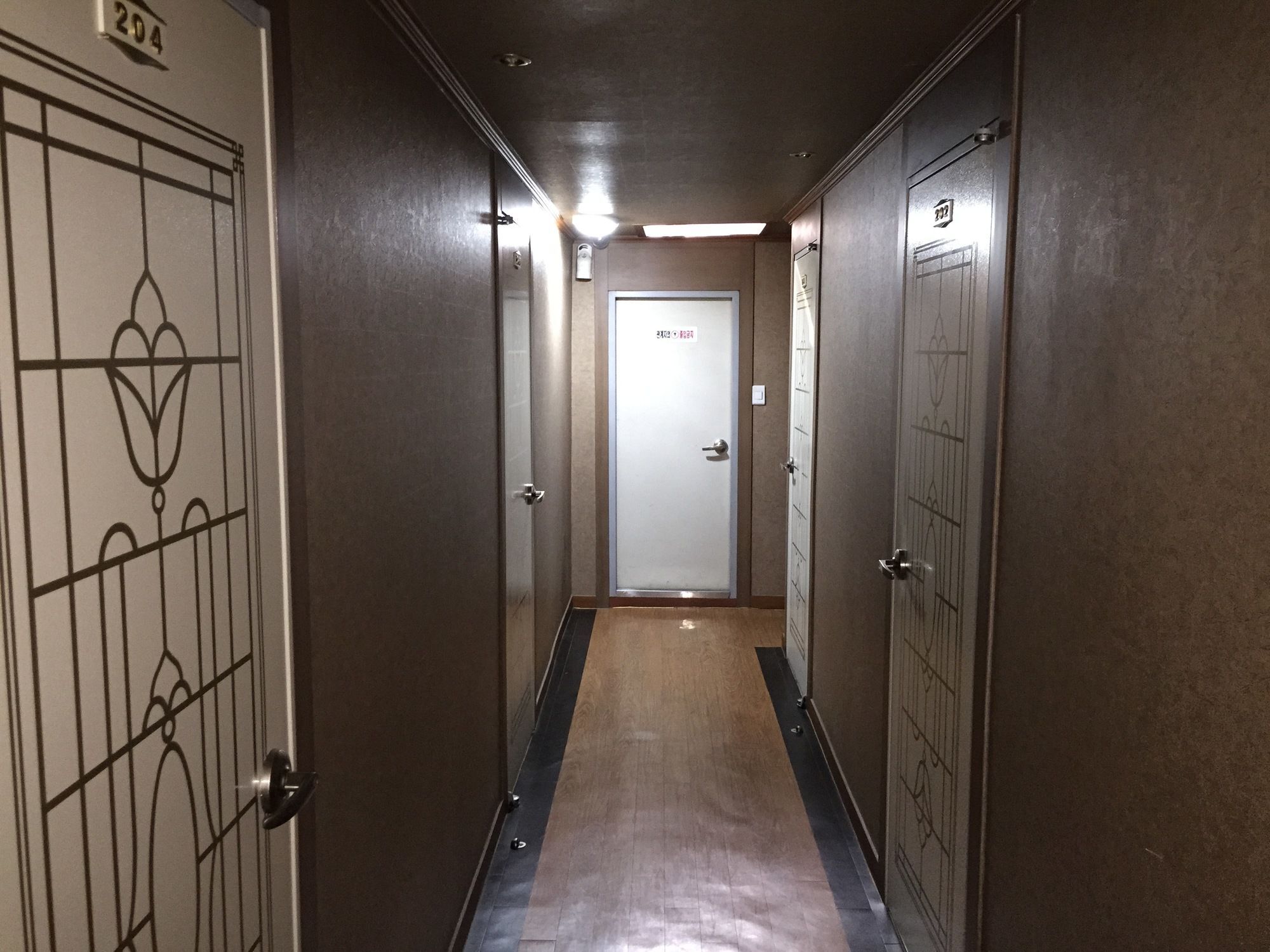 Motel B
