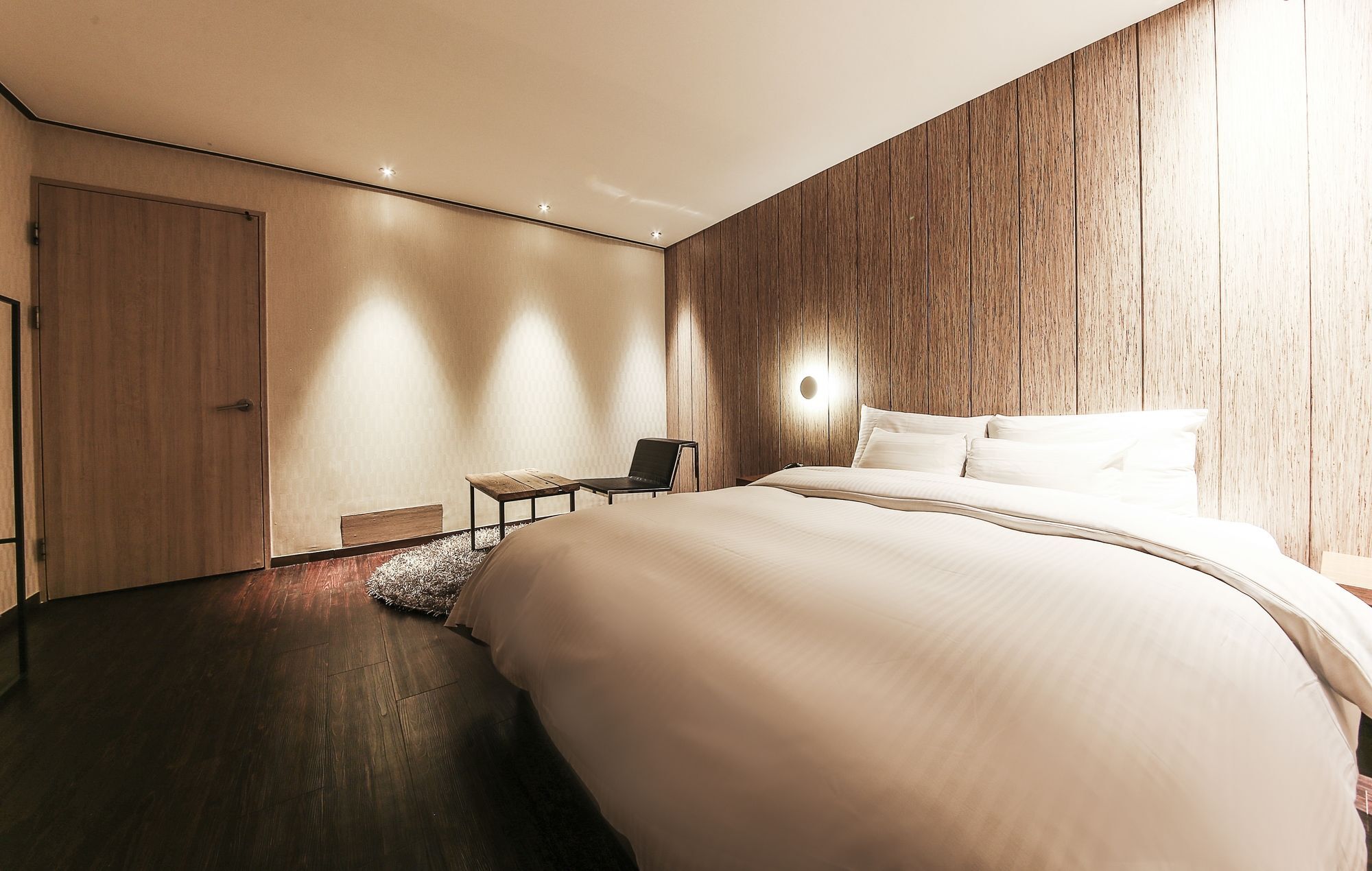 E-hotel