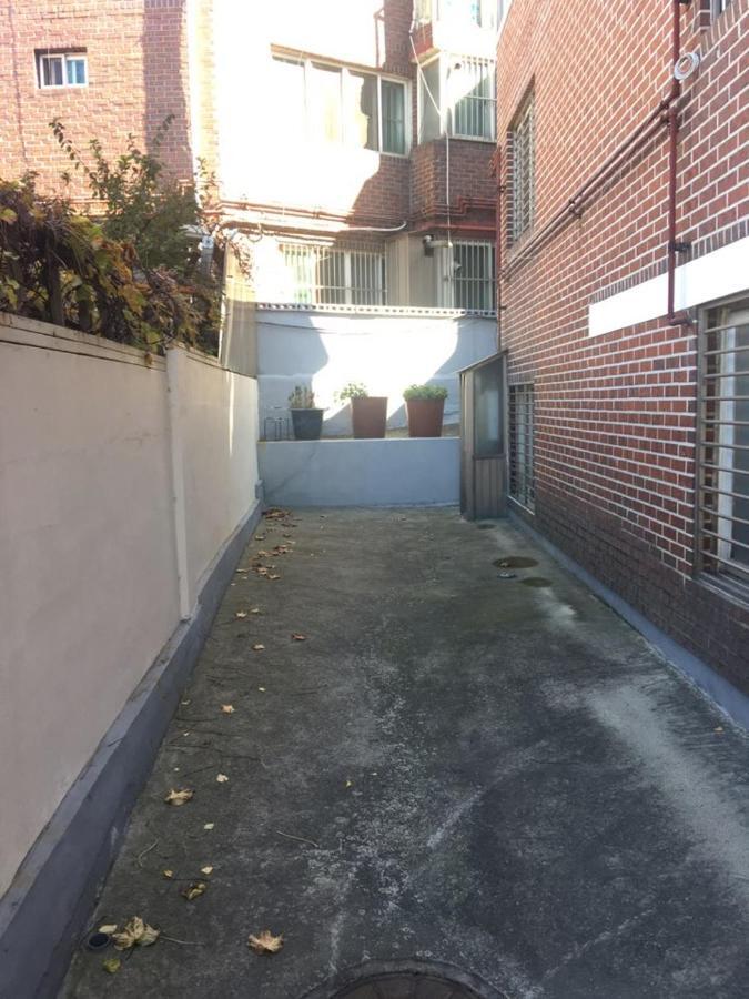 Nana House 2*