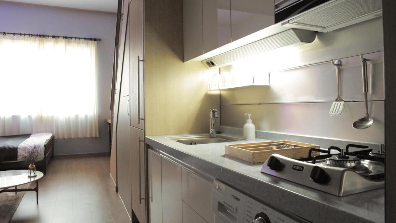 Dongdaemun Modern Apartment *