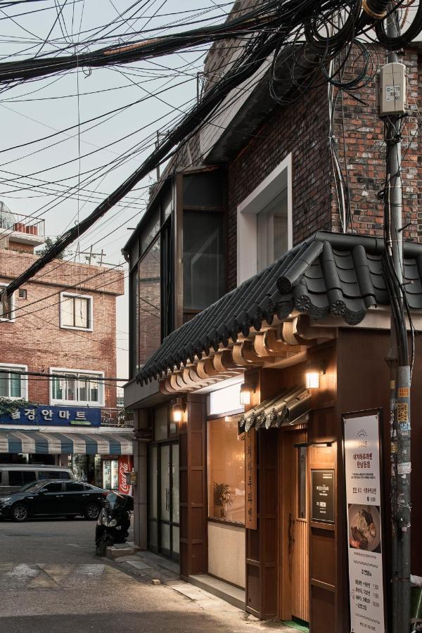 Futon 2* Seoul