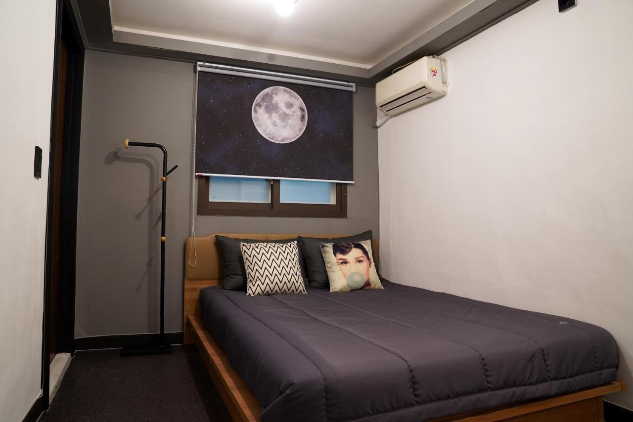 Apollo 2* Seoul