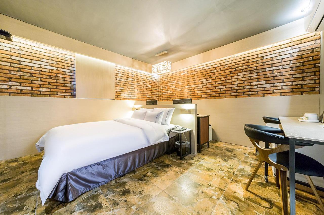 Hotel Chamisso *
