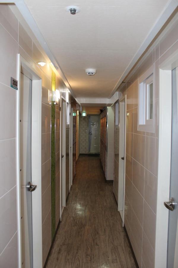 Living Castle Single Seoul