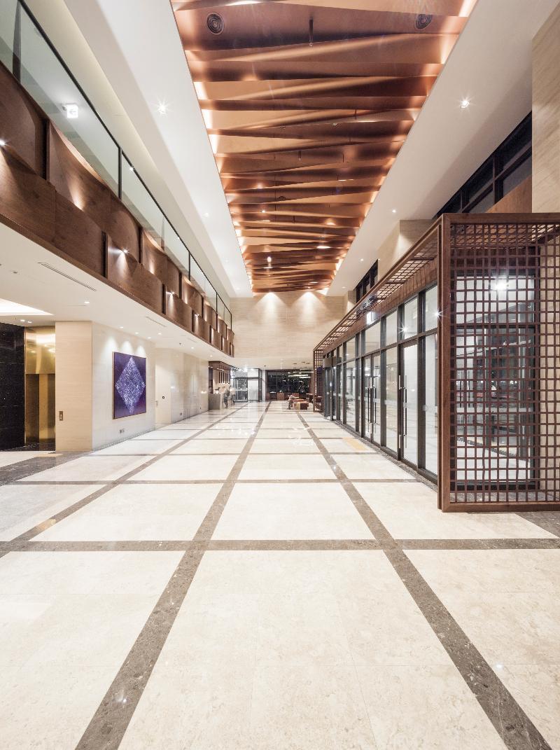 Voco Myeongdong By Ihg