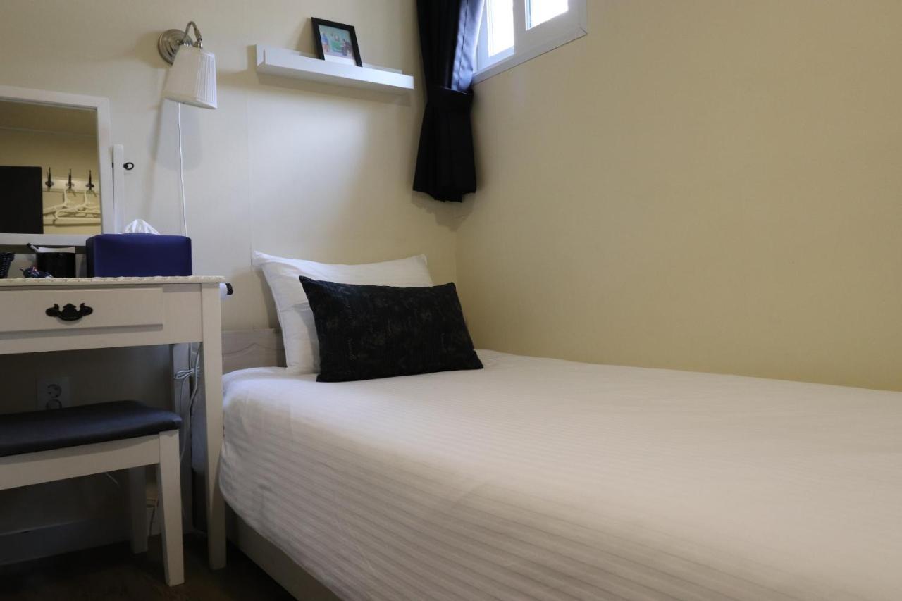 Hostel Just4u Seoul