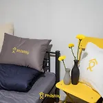 U Guesthouse Hongdae - Female Only