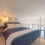 Cozy Duplex In Hongdae