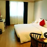 Lavita Hotel