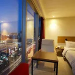 La Villa Hotel