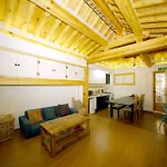 Hanok 24 Guesthouse Gyeongbokgung
