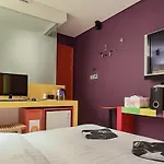 Nine Star Hotel