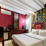 Nine Star Hotel