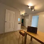 T Guesthouse Sharehouse Room 201