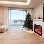 Grand Open Hongdae Houes 4Bdr 2Bth