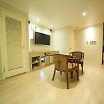 Ezen Hotel