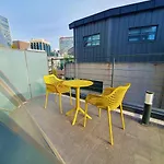 Yolo Guesthouse