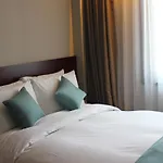 Sunshine Hotel