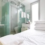 Lookhome Guesthouse Myeongdong