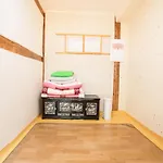 Dongmyo Hanok Sihwadang - Private Korean Style House In The City Center With A Beautiful Garden