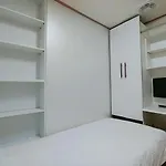Full House