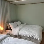 Sunnyside House/ Hongik St. Exite 5~7 3Min