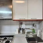 Cute And Cozy House - 5Min To Sinsa Station, 1Min To Garosugil