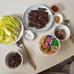 Omok Bridge, 2 Room, Netflix, Youtube