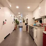 One Minute Guesthouse