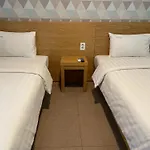 Top Hotel & Residence