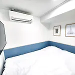One Minute Guesthouse