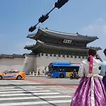 Hello Seochon - Gyeongbokgung Station