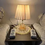 Retro House - Foreigners Only