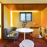 Ado Hotel