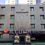 M Lluwa