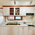 New, 3Min To Hapjeong St, Airport Bus Stop, 10Min To Hongdae & Mangwon Market, Han River Park, 2Br 2Qb Full Of Sunshine, Hotel Bedding, City Nature