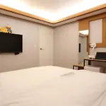U Hotel