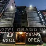 U Hotel