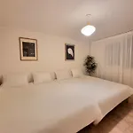 Hoi House