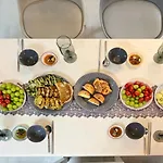 New, Private, 3 Rooms, Hongdae, 6 Persons